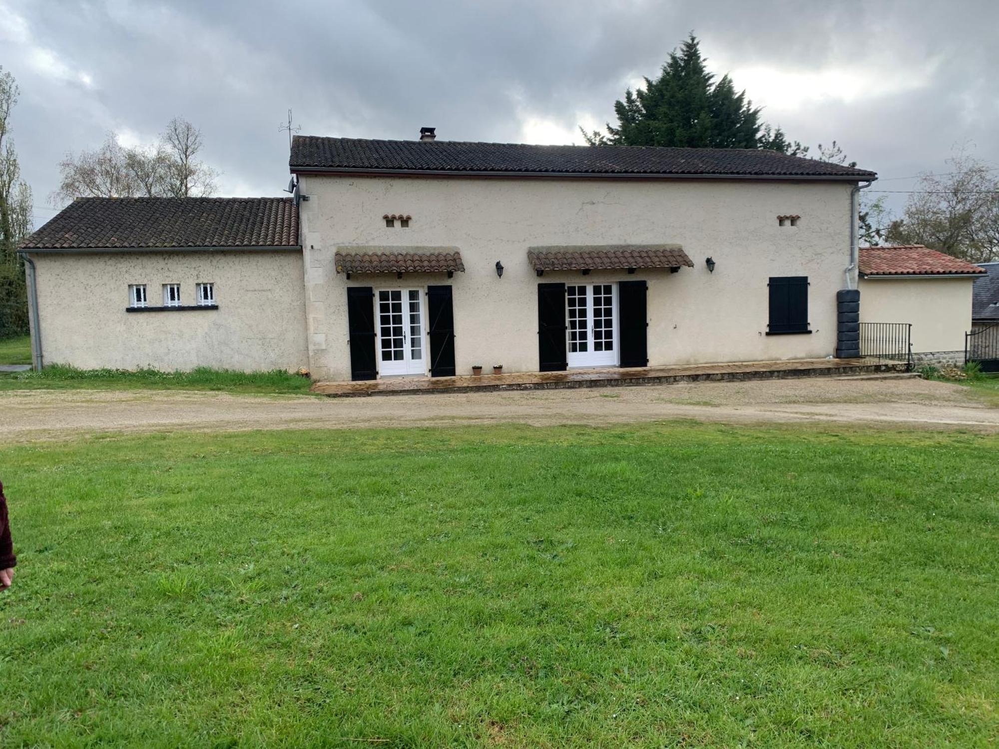 Le Bois D'Amour Gite Et Chambres Charroux  Exterior foto